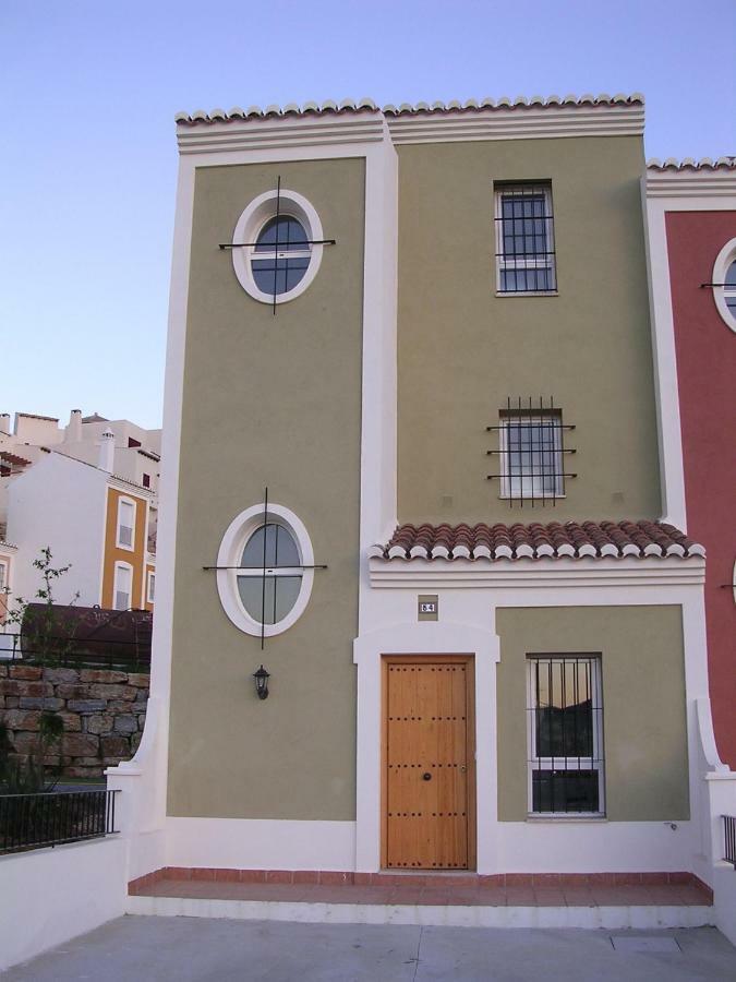 Bahia de Casares 3 Storey Townhouse - Costa Del Sol מראה חיצוני תמונה